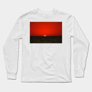 Coucher de soleil sur une plage au Mexique Long Sleeve T-Shirt